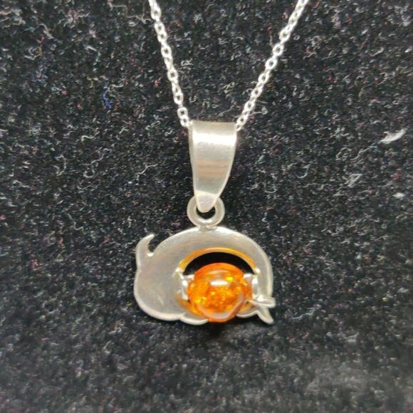 Dolphin 925 sterling silver necklace - Picture 1 of 2